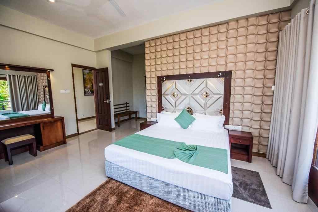 Deluxe Junior Suite